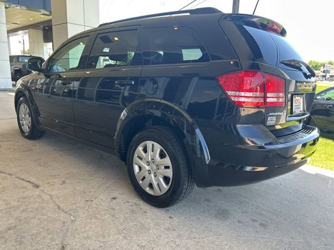Used 2020 Dodge Journey SE w/ SE Popular Equipment Group FWD image 5