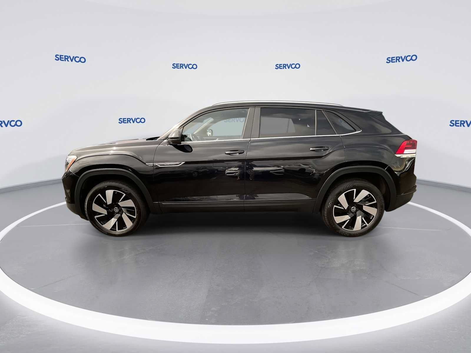 Used 2024 Volkswagen Atlas Cross Sport SE FWD image 5
