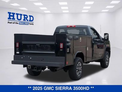 New 2025 GMC Sierra 3500 Pro w/ Convenience Package