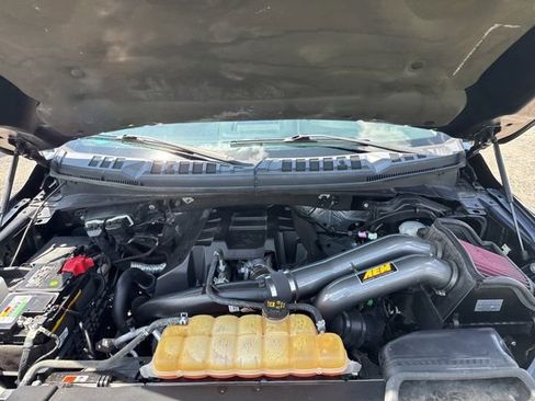 Used 2016 Ford F150 XLT w/ Equipment Group 302A Luxury AWD/4WD image 16