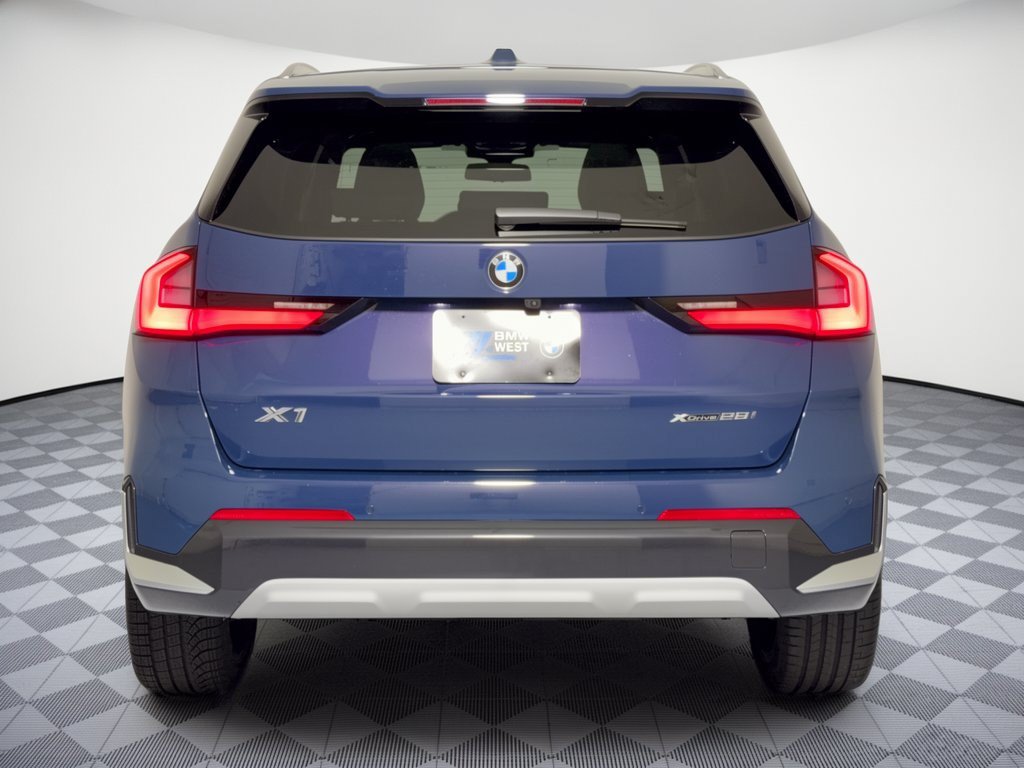 Used 2026 BMW X1 xDrive28i w/ Technology Package AWD/4WD image 11
