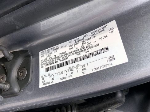 Used 2018 Mercedes-Benz CLA 250 image 34
