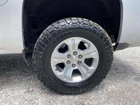 Used 2018 Chevrolet Silverado 1500 LT w/ All Star Edition AWD/4WD image 28
