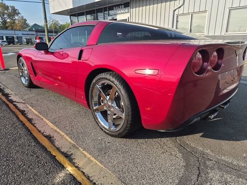 Used 2008 Chevrolet Corvette Coupe w/ Preferred Equipment Group RWD image 18