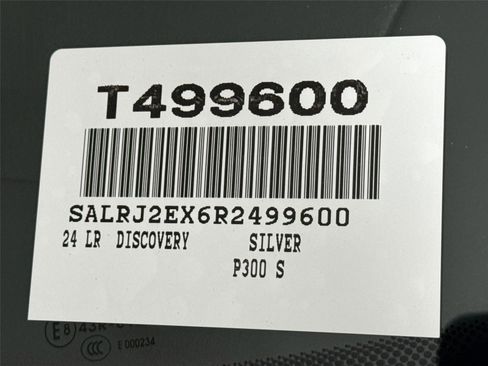 Used 2024 Land Rover Discovery S image 50