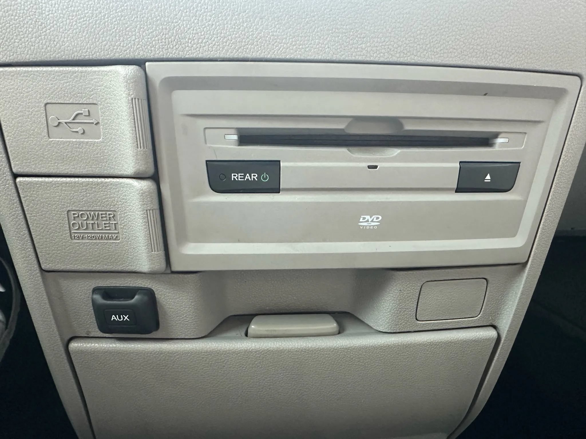 Used 2016 Honda Odyssey SE image 20