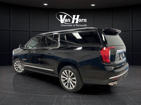 Used 2021 GMC Yukon XL Denali w/ Denali Premium Package AWD/4WD image 5