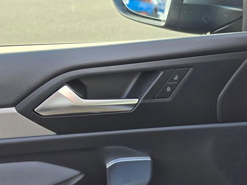 New 2026 Volkswagen Jetta SE FWD image 22