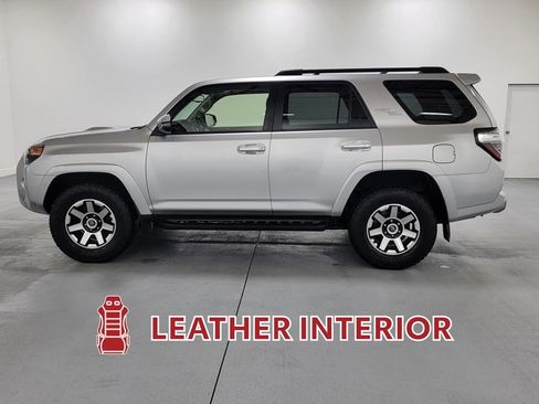 Used 2020 Toyota 4Runner TRD Off-Road Premium image 6