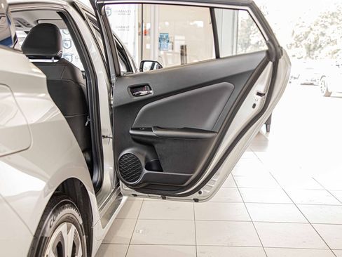 Used 2018 Toyota Prius Prime Premium image 40