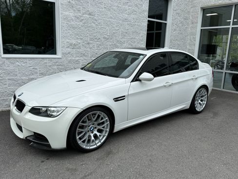 Used 2011 BMW M3 Sedan RWD image 2