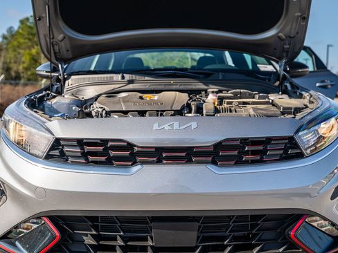 Used 2024 Kia Forte GT-Line image 23