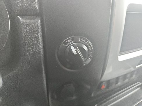 Used 2015 Nissan Titan PRO-4X image 23