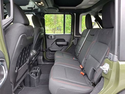 Used 2020 Jeep Wrangler Unlimited Rubicon AWD/4WD image 14