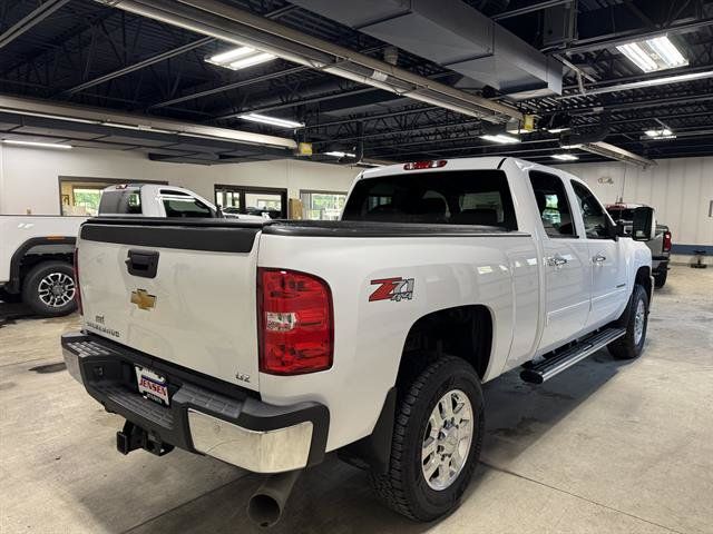 Used 2014 Chevrolet Silverado 3500 LTZ w/ LTZ Plus Package AWD/4WD image 4