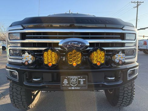 Used 2024 Ford F350 Limited w/ FX4 Off-Road Package image 4