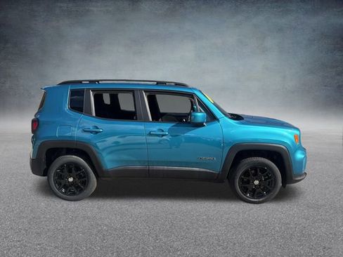 Used 2021 Jeep Renegade Latitude image 3
