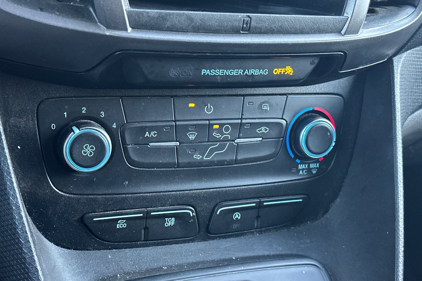 Used 2020 Ford Transit Connect XL FWD image 17