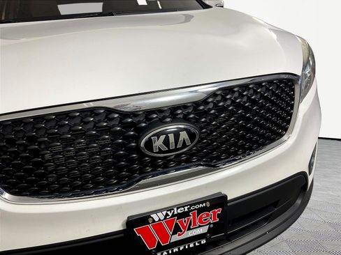 Used 2016 Kia Sorento FWD image 32