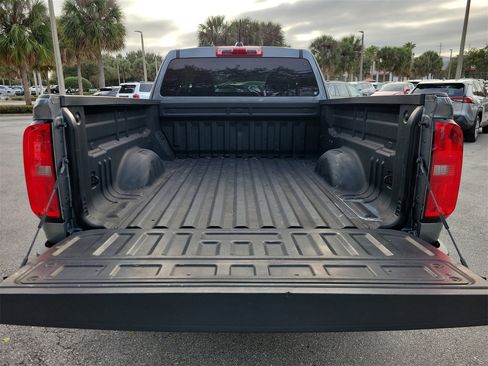 Used 2022 Chevrolet Colorado LT w/ Fleet Safety Package image 8