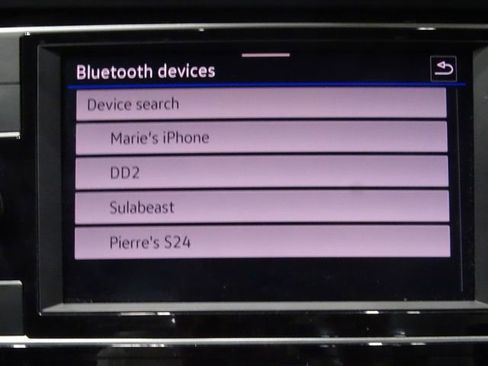 Used 2024 Volkswagen Jetta SE image 33