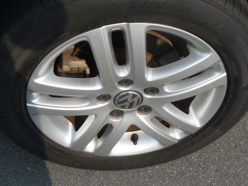 Used 2014 Volkswagen Jetta TDI FWD image 25