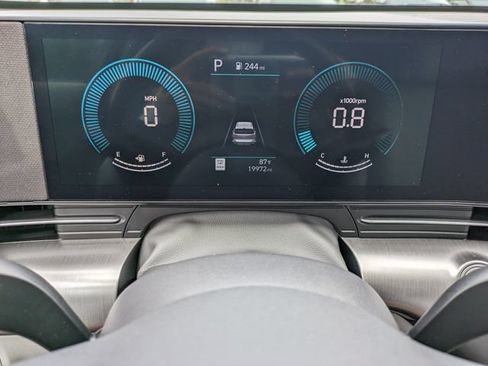 Certified 2024 Hyundai Kona SEL FWD image 25