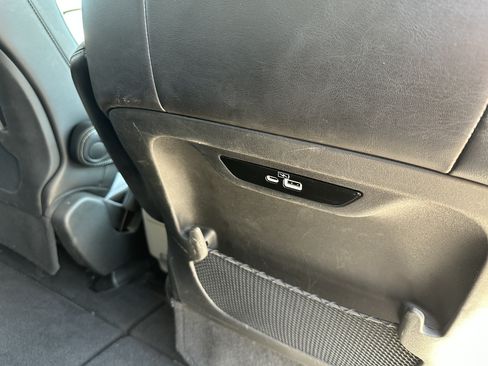 Used 2023 Chrysler Pacifica Touring-L FWD image 31