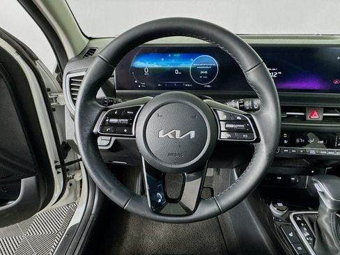 Certified 2024 Kia Seltos EX AWD/4WD image 11