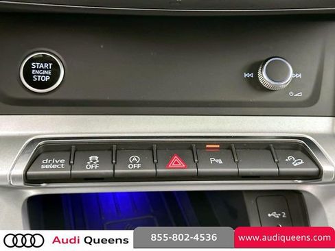 Certified 2025 Audi Q3 2.0T Premium Plus w/ Premium Plus Package image 25