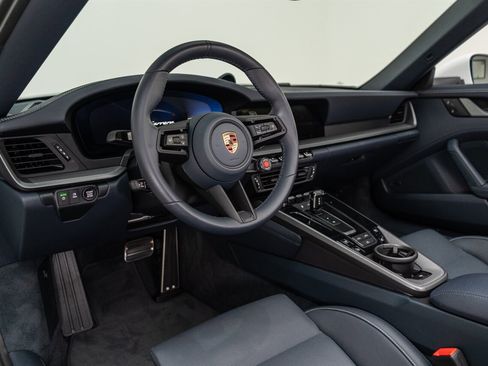 Used 2025 Porsche 911 Carrera w/ Premium Package image 68