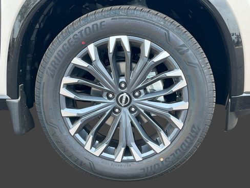 New 2026 Nissan Rogue Platinum AWD/4WD image 8