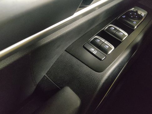 Used 2022 Kia Telluride S FWD image 27