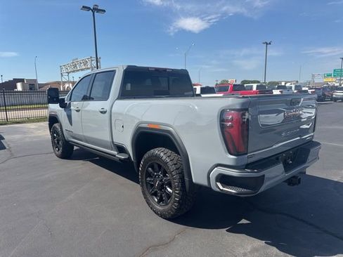 Used 2024 GMC Sierra 2500 AT4 w/ AT4 Premium Plus Package AWD/4WD image 5