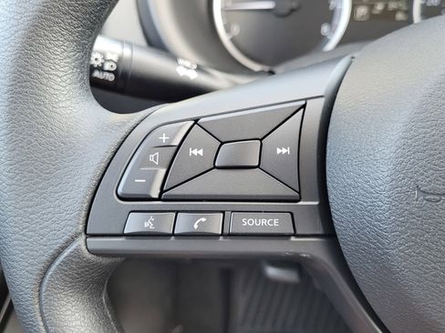 New 2025 Nissan Kicks Play S image 12