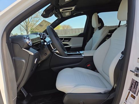 New 2026 Mercedes-Benz GLC 300 4MATIC image 10