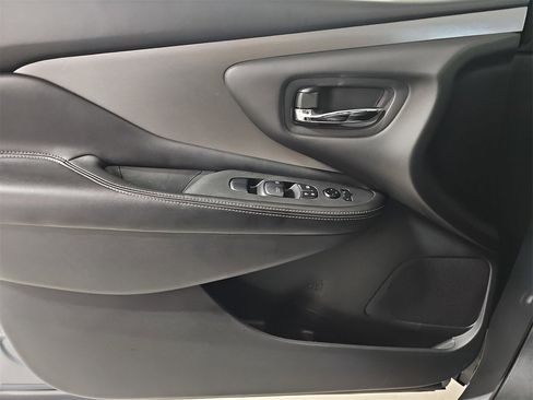 Used 2024 Nissan Murano SV w/ SV Midnight Edition Package image 26