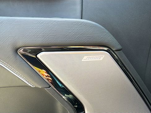 Used 2025 GMC Sierra 2500 AT4X image 10