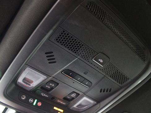 Used 2021 Cadillac XT6 Sport image 19