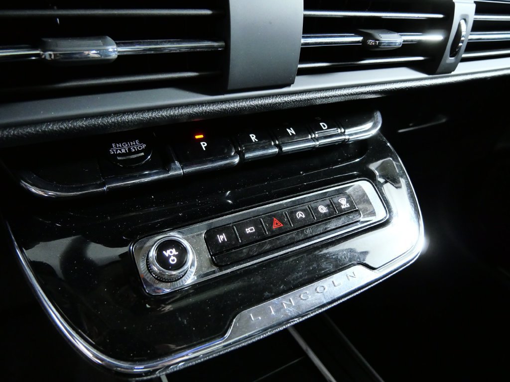 Certified 2023 Lincoln Corsair AWD w/ Equipment Group 101A image 18