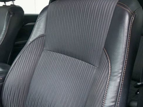 Used 2014 Toyota Highlander Plus FWD image 12
