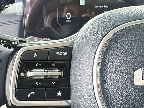 New 2026 Kia Carnival SX w/ SX Dark Edition Package FWD image 23