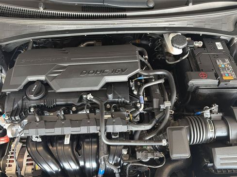 Certified 2024 Hyundai Elantra SEL FWD image 9
