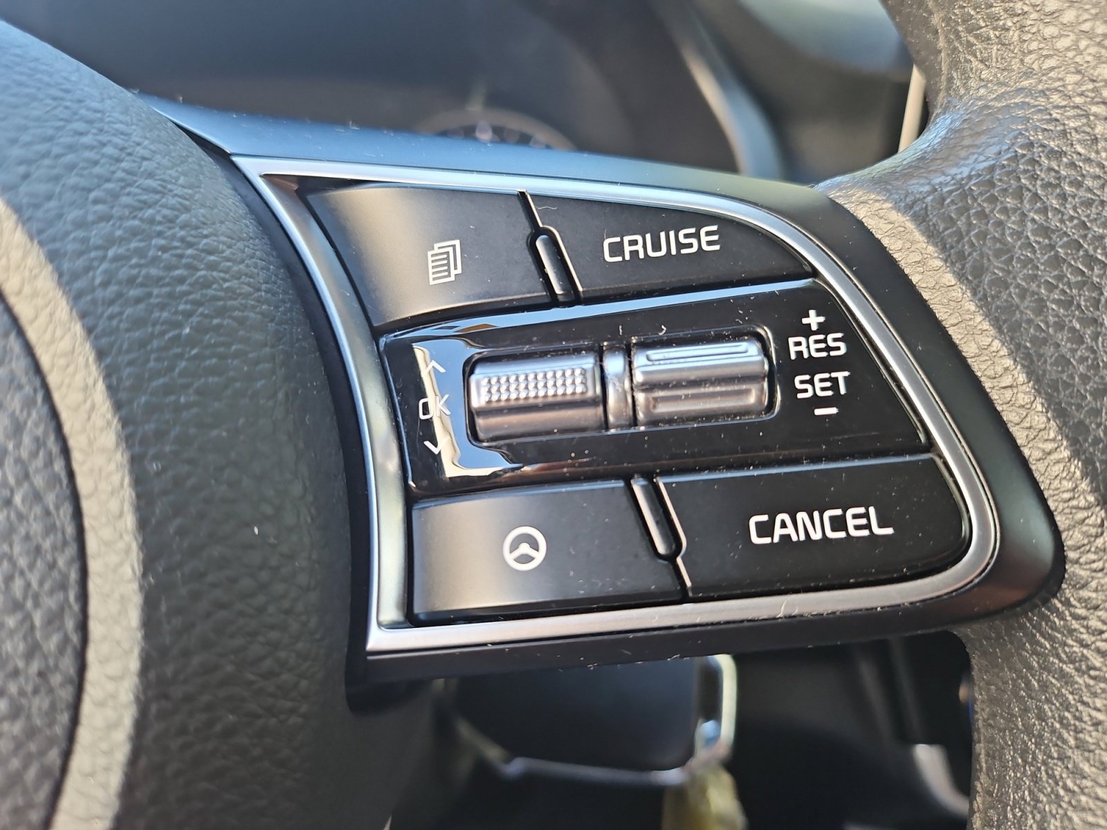 Used 2023 Kia Seltos LX AWD/4WD image 25