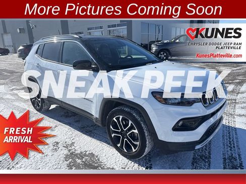 Used 2023 Jeep Compass Limited image 5