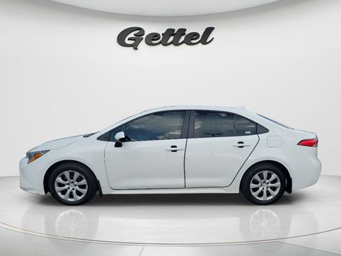 Used 2025 Toyota Corolla LE FWD image 8