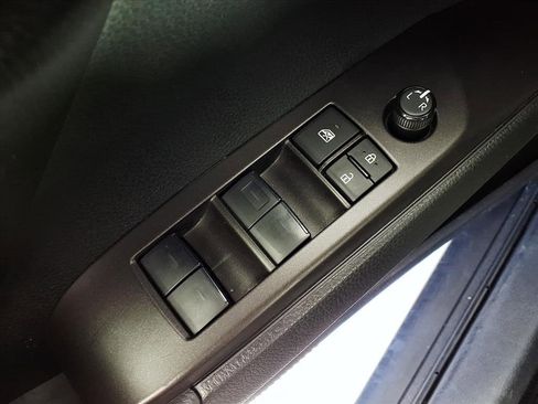 Used 2024 Toyota Camry SE image 14