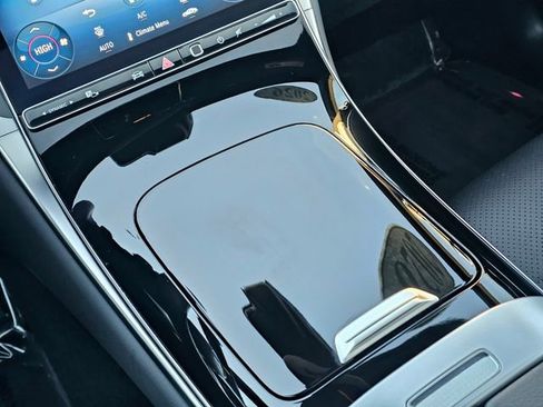 Certified 2026 Mercedes-Benz GLC 300 4MATIC image 35