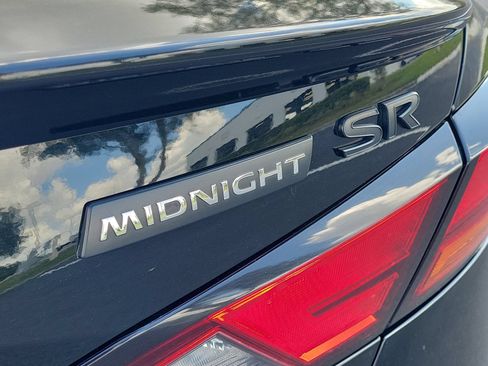 Used 2022 Nissan Altima 2.5 SR w/ Midnight Edition Package FWD image 7