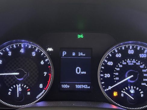 Used 2020 Hyundai Elantra SE w/ Cargo Package (C1) FWD image 19